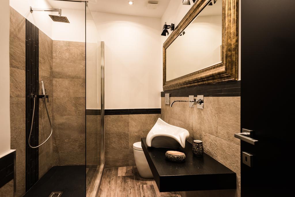 Trevi & Pantheon Luxury Rooms Рим Номер фото